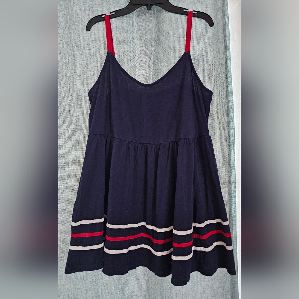 Cute flowy tank top Torrid size 1